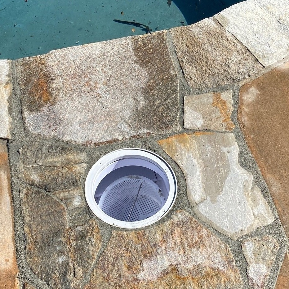 swimming pool skimmer repair in San Diego, ca